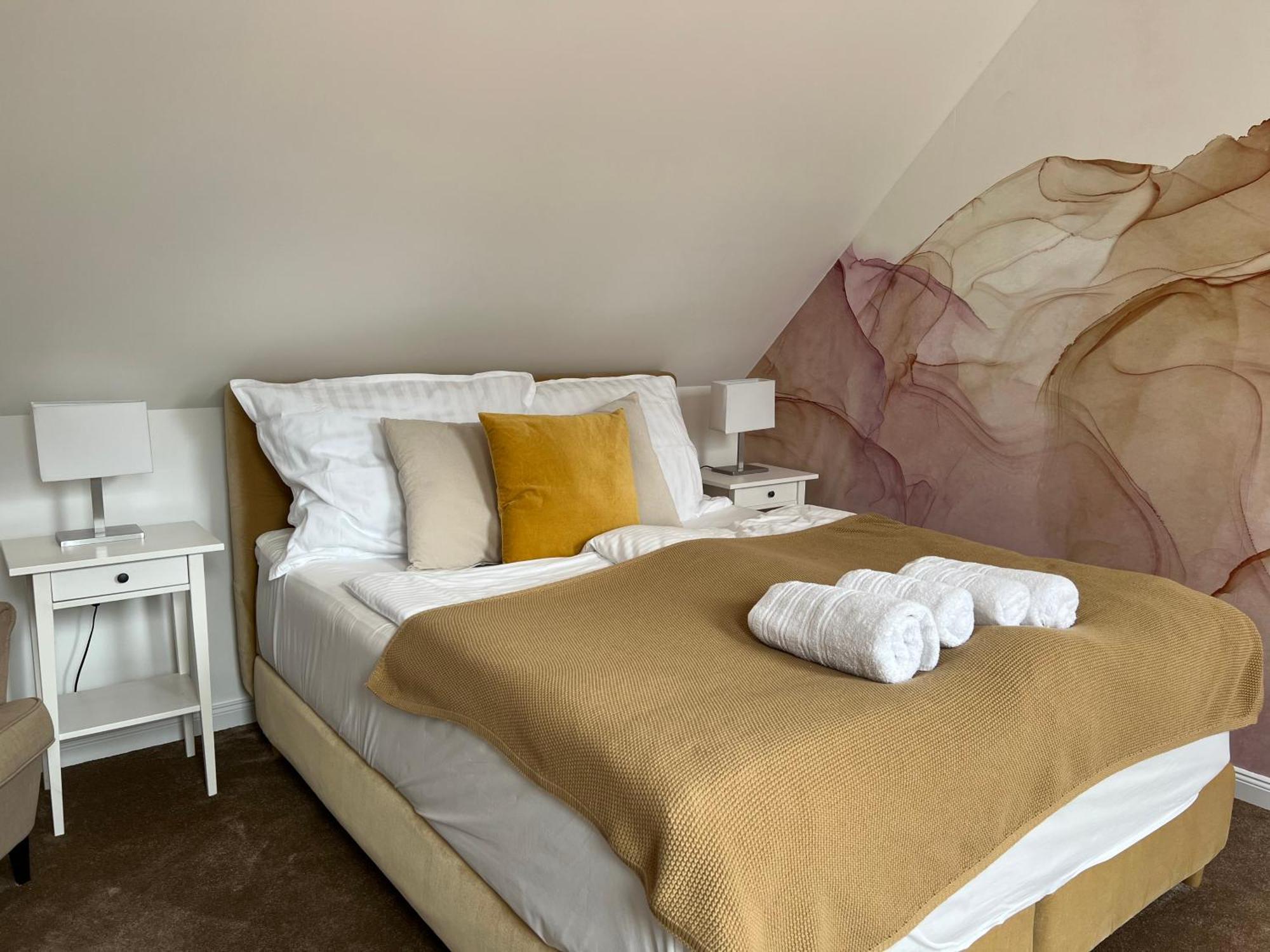 Monbuhim Comfort Veszprem Exterior photo